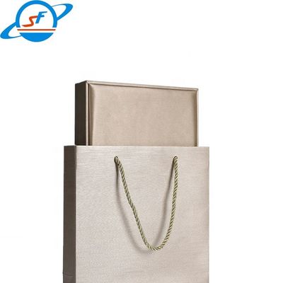 New Custom Print Logo Gift High Quality Paper Bags Luxury Paper Shopping Bag With Ribbon Handle
